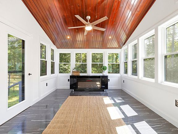 4th image of 50 Suncook Valley Road