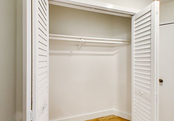 2nd image of 610 Clipper St APT 2