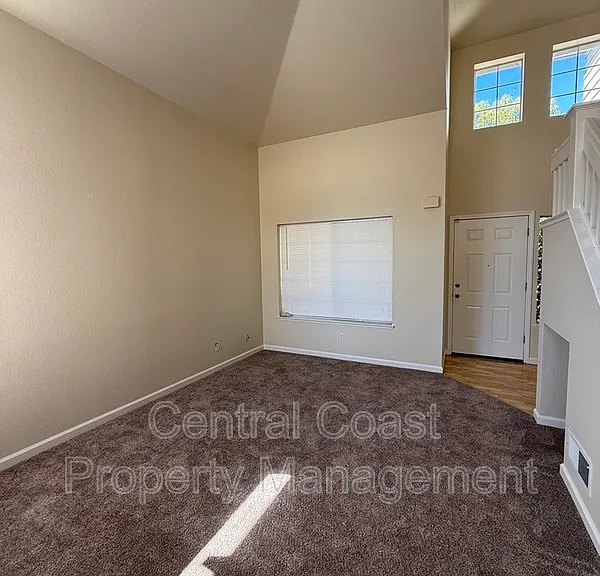 1938 Harvard Ct — Photo 5