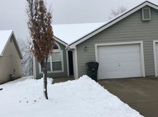 1337 Sunchase Dr, Lawrence, KS 66044