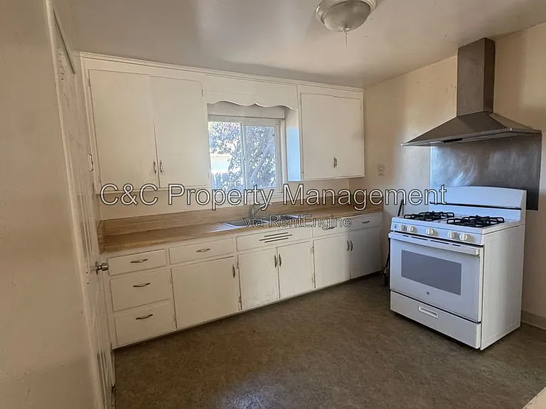 41039 Lincoln St — Photo 2