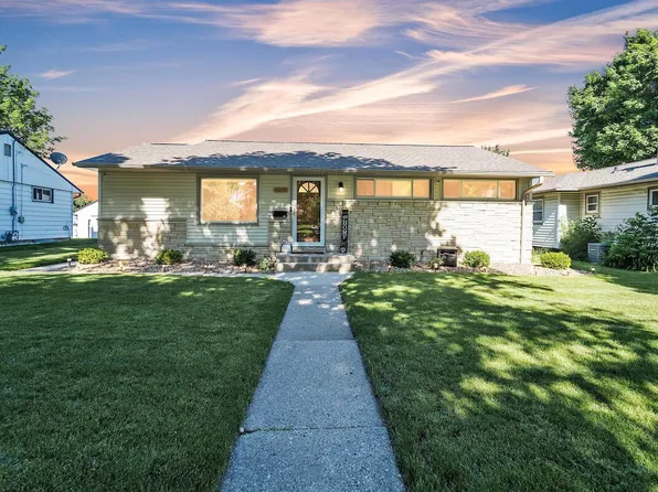 3201 South 67th STREET, Milwaukee, WI 53219