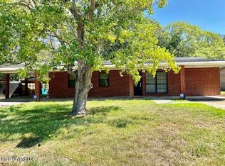 2706 Pleasant St, Pascagoula, MS 39581