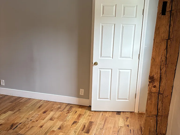 115 Main St #B — Photo 4