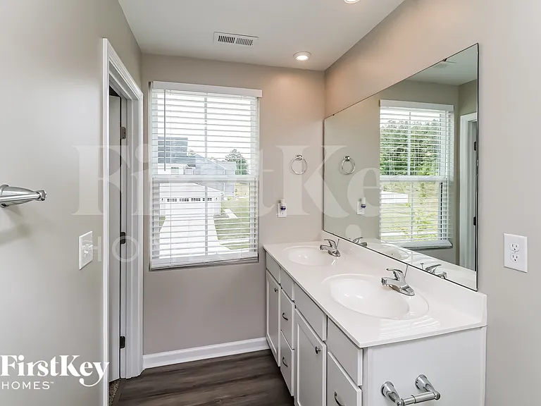5816 Camp Ct SW — Photo 11
