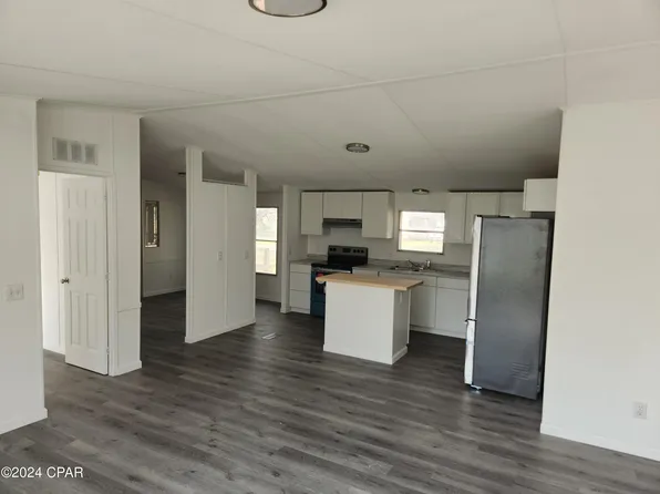 21258 NE Roberts St, Hosford, FL 32334