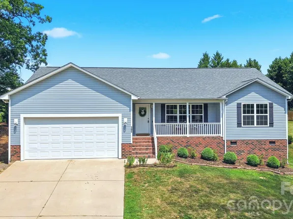 105 Hidden Spring Dr, Salisbury, NC 28147