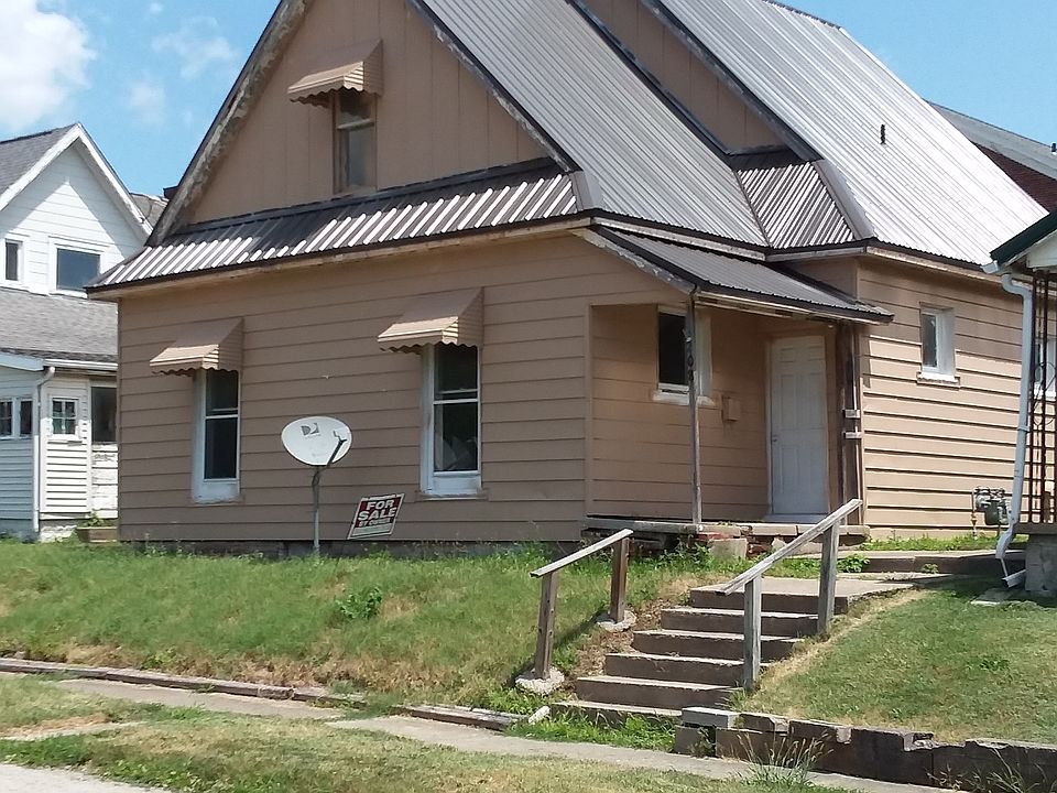 1st image of 208 Dubois Ave