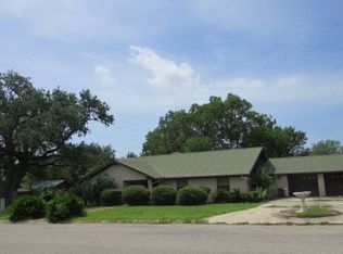 117 Hays St, Luling, TX 78648
