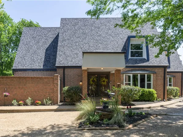 501 College View Dr, Bryan, TX 77801