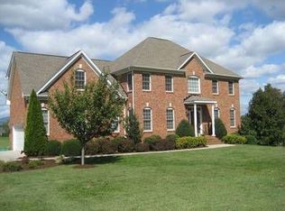 1083 Ashburn Dr, Forest, VA 24551