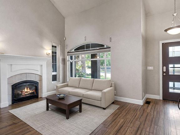 3rd image of 2711 NE Yellow Ribbon Dr