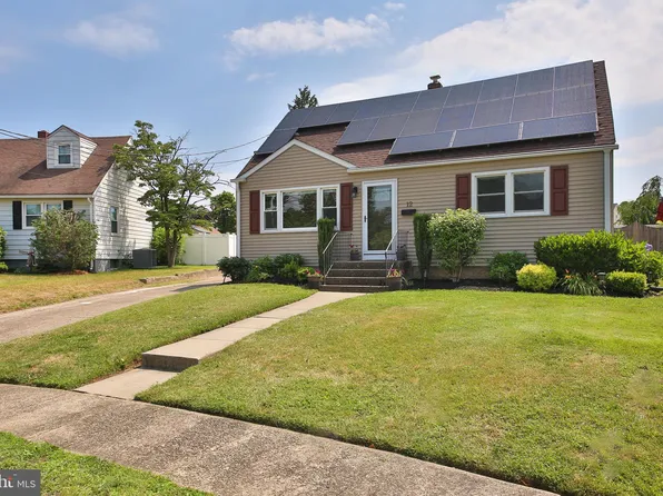 12 Kenwood Ter, Hamilton, NJ 08610