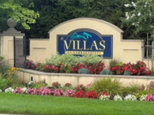 705 Narragansett Villas Drive, Lindenhurst, NY 11757