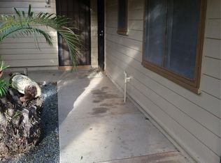 2910 Date St APT C, Honolulu, HI 96816