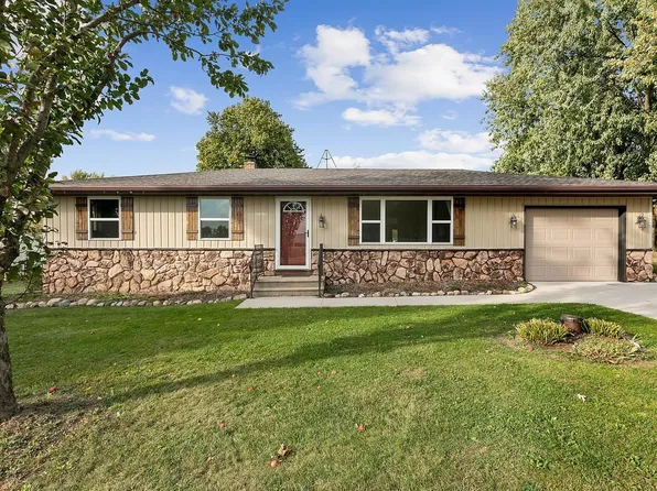 W3328 Stephan Ave, Hilbert, WI 54129