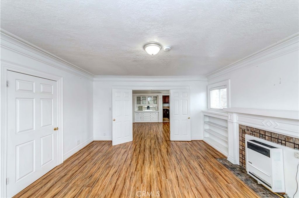 Apartment in Los Angeles, Country Club Park, Koreatown - More