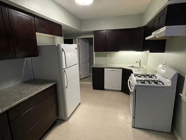 3516 W North Ave #2-R — Photo 11