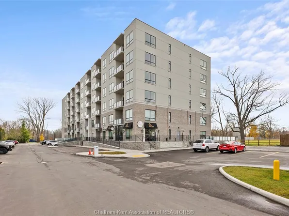 364 Grand Ave E, Chatham Kent, ON