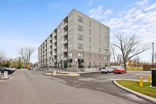 364 Grand Ave E #412 Photo 1