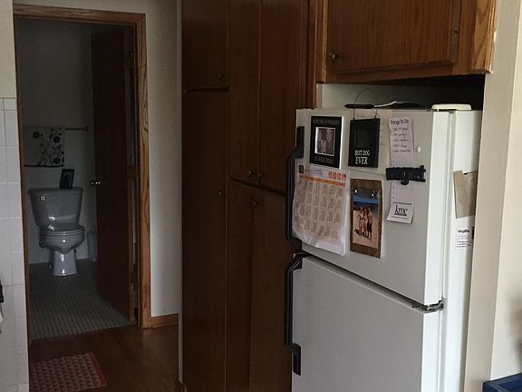 2nd image of 3346 S Whitnall Ave APT 14