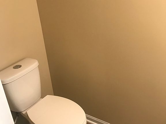 5th image of 2712 Rockport Ln