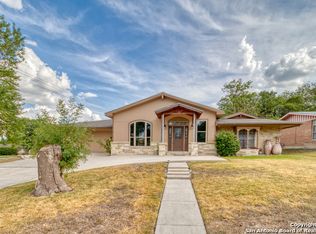 258 Maplewood Ln, San Antonio, TX 78216