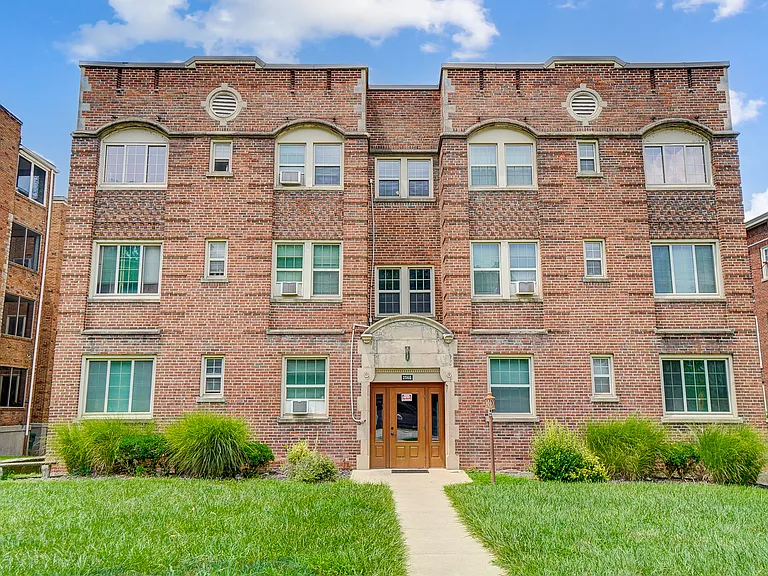 2560 Madison Rd #6 — Photo 14