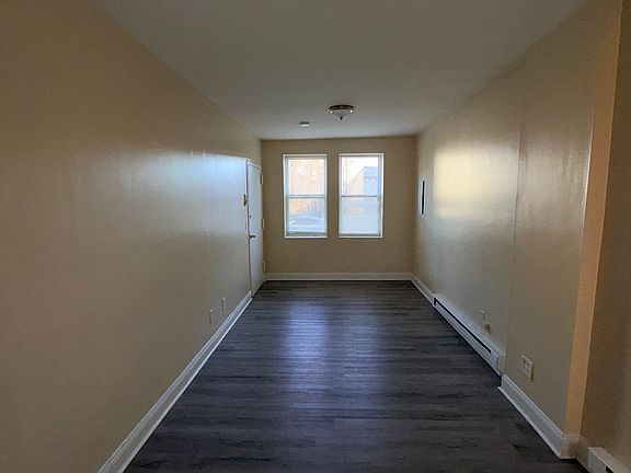 5th image of 72 Mill River St #1