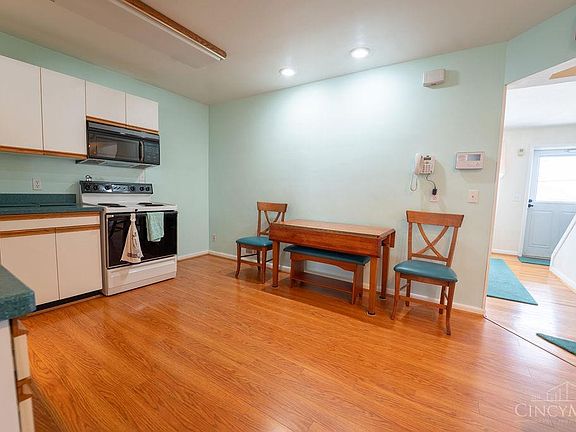 4th image of 3323 Bellehaven Ct