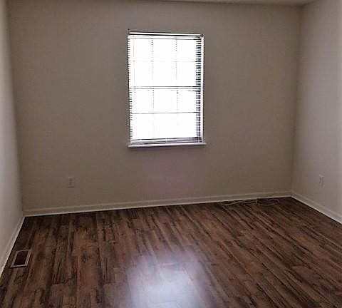 4th image of 4544 Mercier St #1