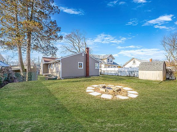 3rd image of 247 Rider Avenue