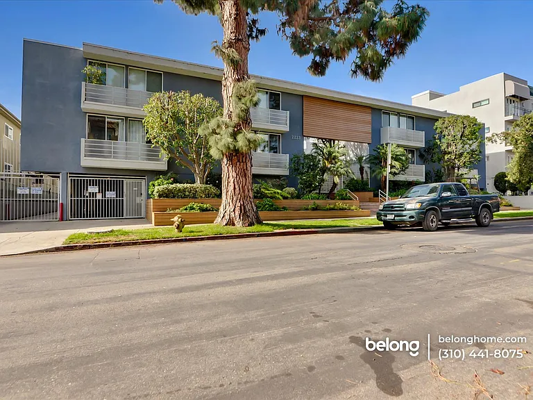 2223 S Bentley Ave #104 — Photo 3