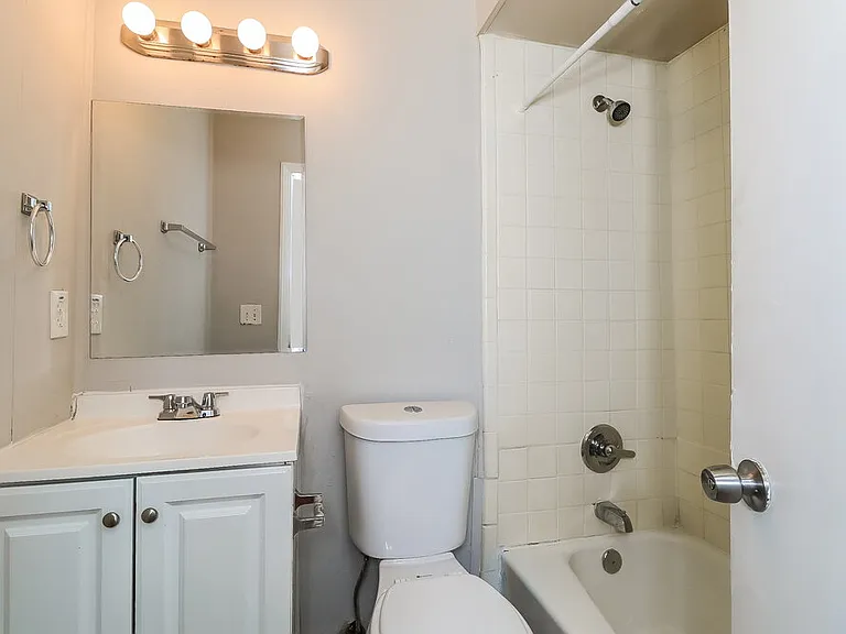 851 Grayson Hwy — Photo 22