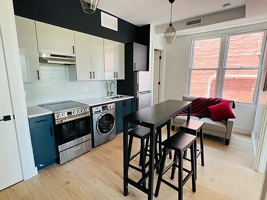 Rented by Friedman Mayer, LREB | media 1