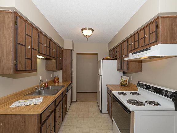 4th image of 4575 W 80th Street Cir APT 213