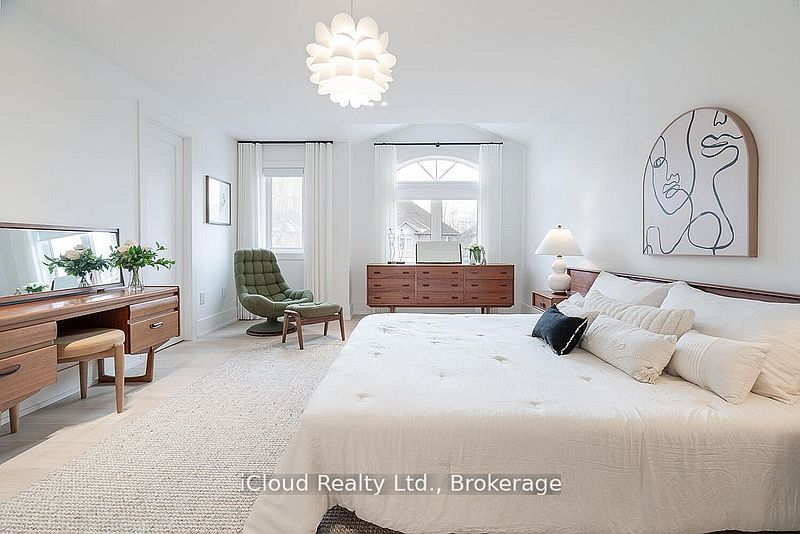 Burlington House for rent - 5 Bedrooms — photo 32