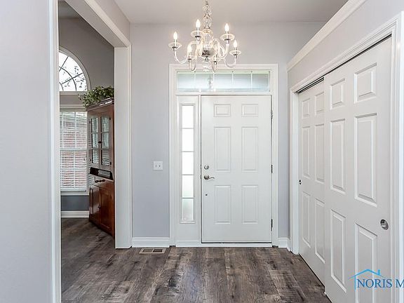 5th image of 9729 Fairmeadows Ln