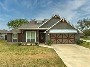 2502 Mimosa St, Van Buren, AR 72956