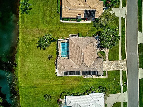 3rd image of 1288 Vermeer Dr