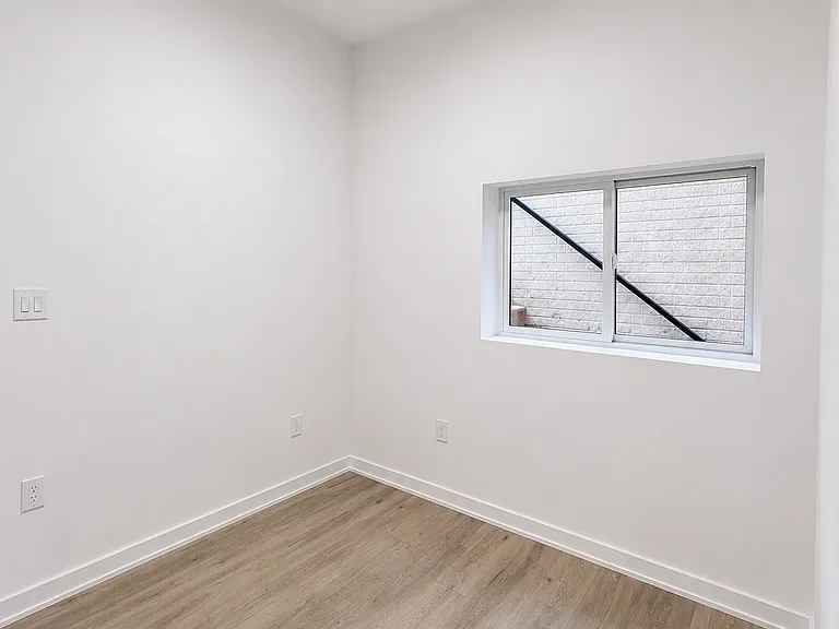 2425 20th St NE #6B — Photo 5