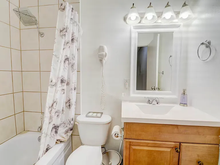 1386 Lorilyn Ave #2 — Photo 8