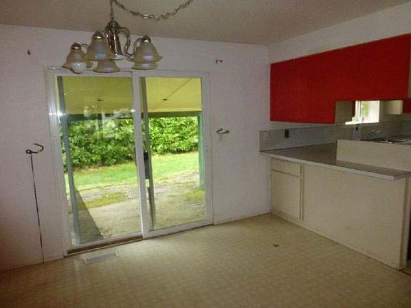 3rd image of 7738 Long Lake Ct SE
