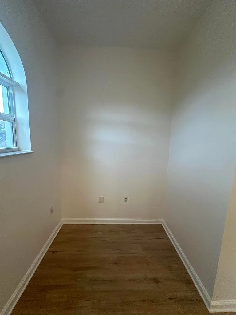 4 bed, 3.5 bath, 1974 sqft, $3,100 — Photo 3
