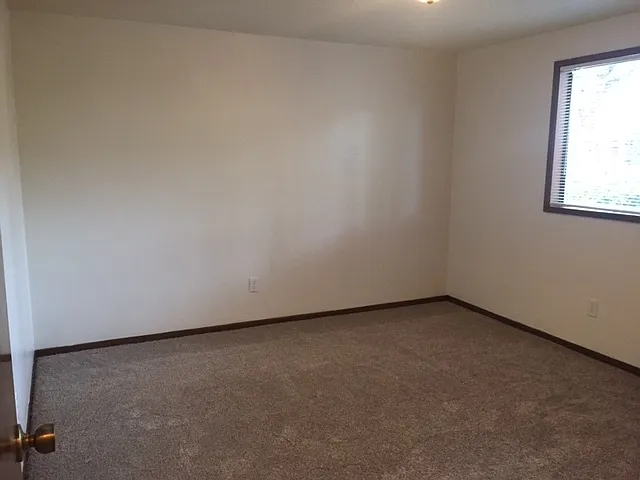 1828-1846 NE Schuyler St #46 — Photo 4