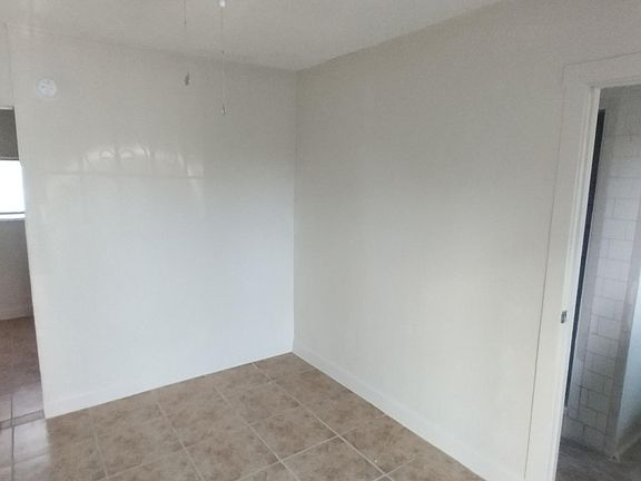5th image of 123 N Inez St APT 3