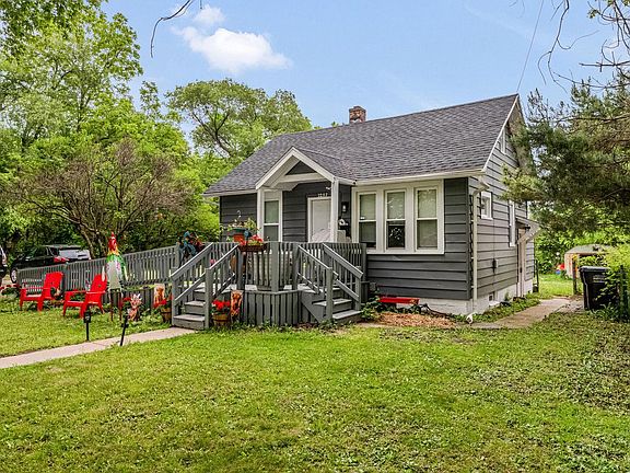 2nd image of 4406 S Nicholson AVENUE