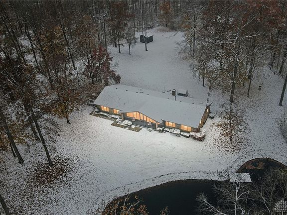 2nd image of 14333 Meranda Rd