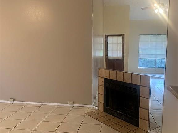 4th image of 3834 Westheimer Place Dr