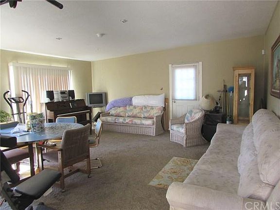 4th image of 5950 Plunkett Ln